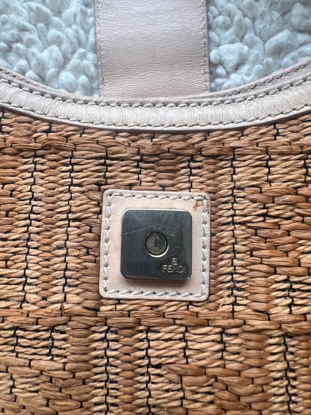 Fendi Raffia Baguette & Pale Pink Leather - Picture 11 of 16